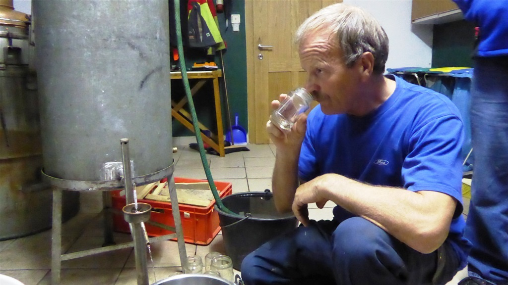 "Schnapsbrennmeister" Rupert Hettegger 