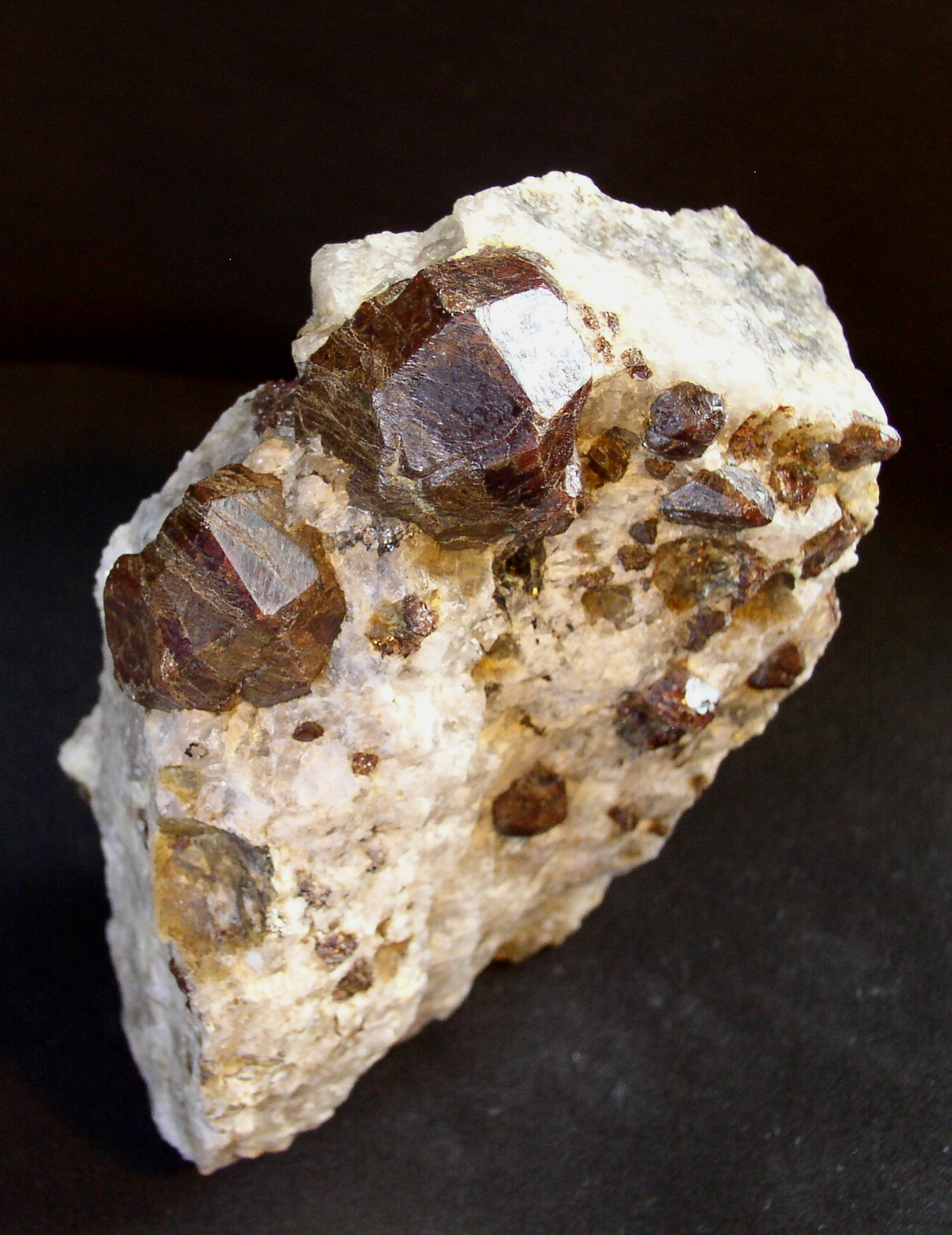 Almandin -Spessartin   Gars am Kamp  11x8 cm