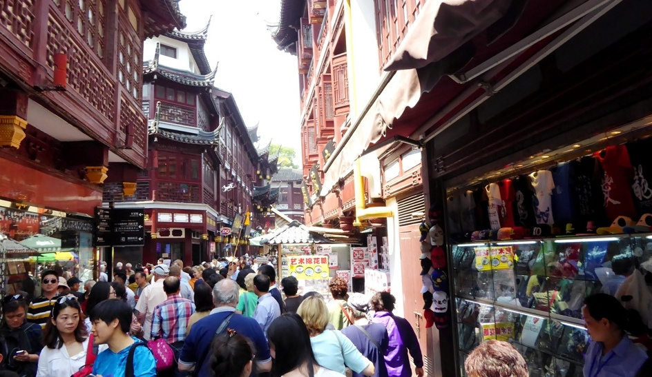 Gedränge herrscht in den Einkaufsstraßen