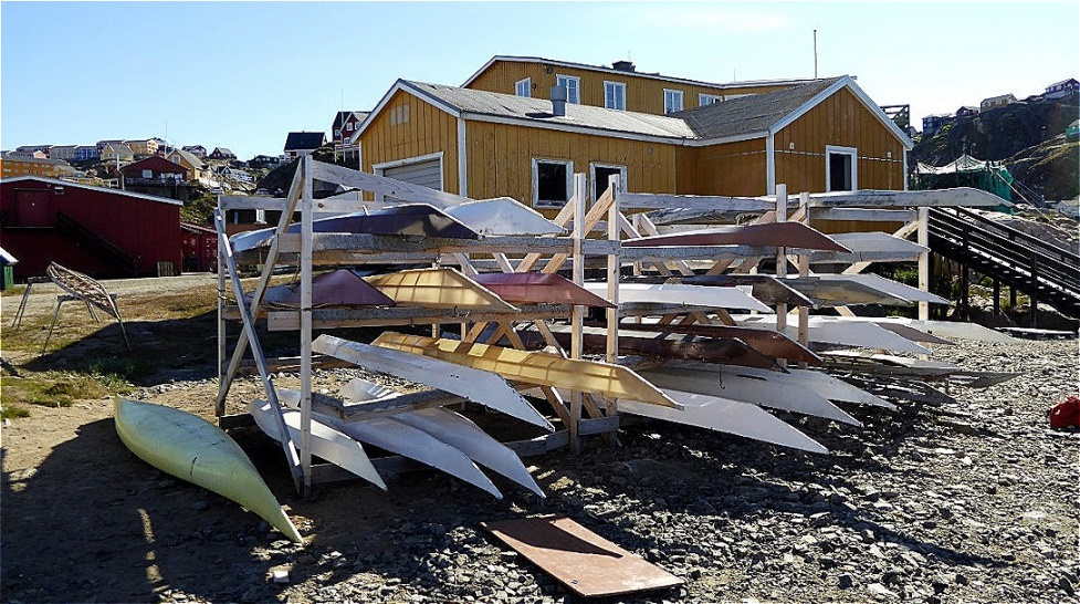 Kajaks - sie werden maßgeschneidert für den Besitzer gebaut !