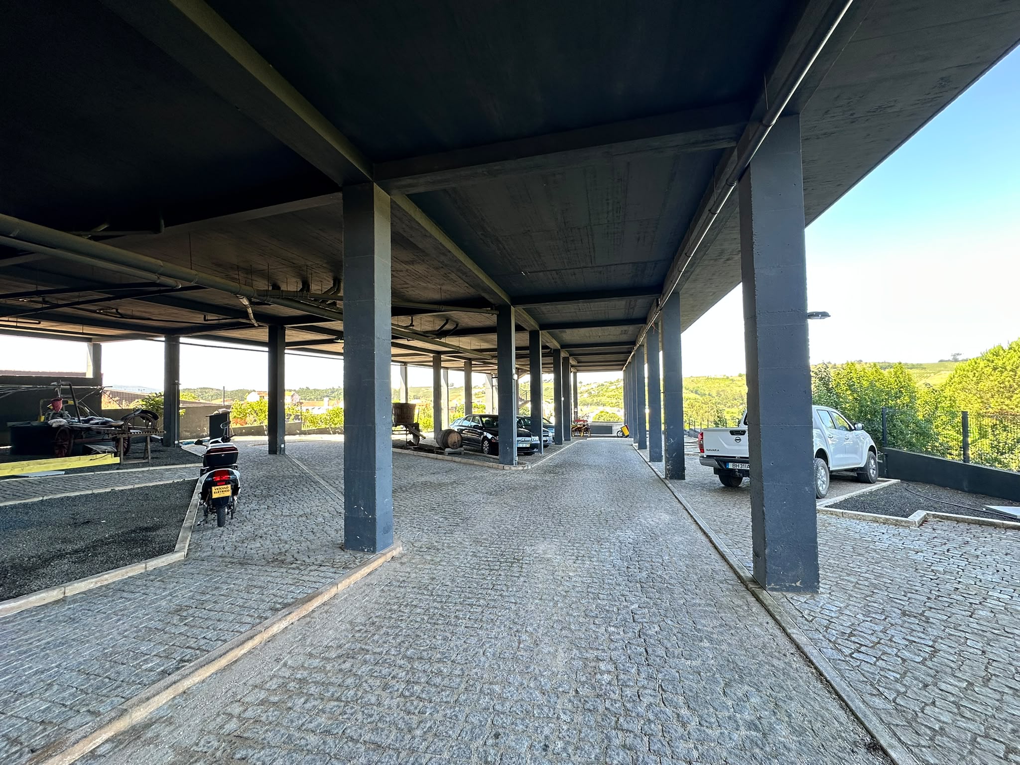 https://0501.nccdn.net/4_2/000/000/071/260/espaco-exterior-painho-vita-2.jpeg