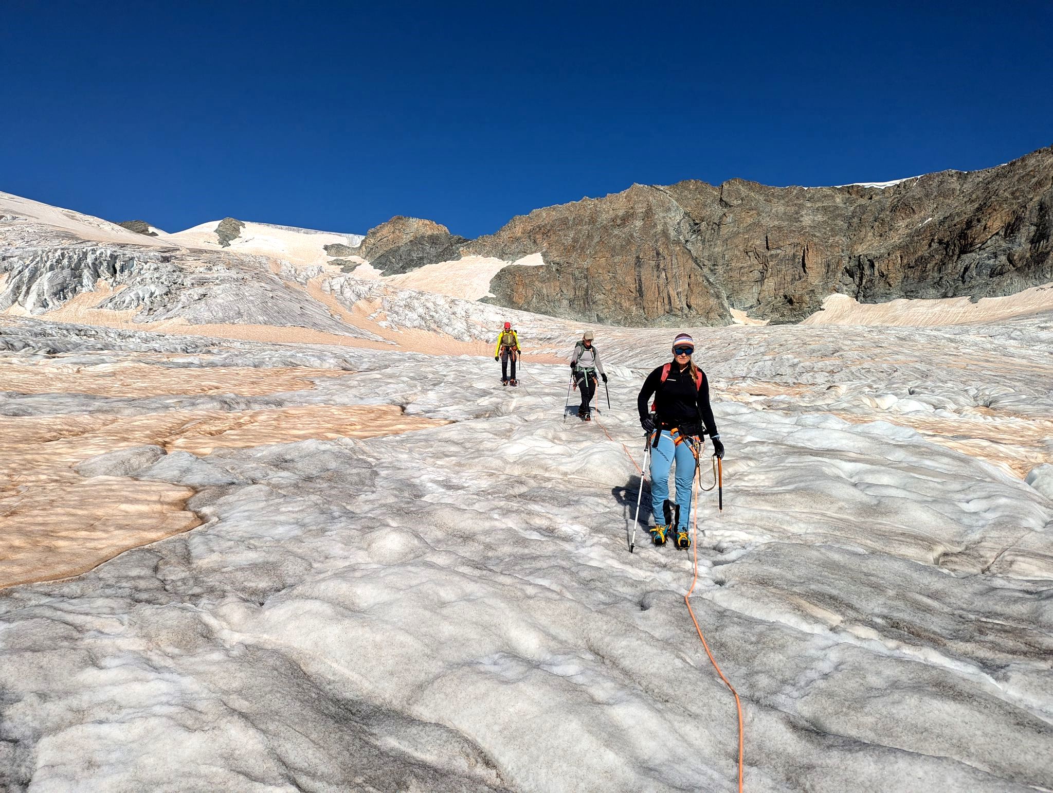 Im Abstieg über den Stockjigletscher von der Tète Blanche.