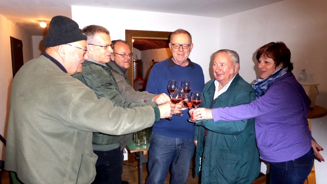 2016_03_03  Ein Prosit auf den jungen Wein
