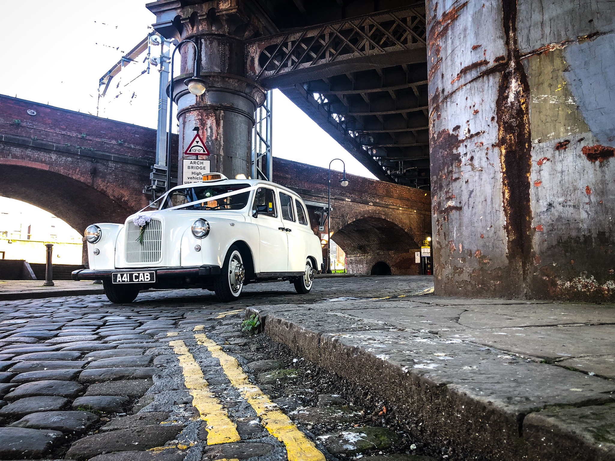 Manchester wedding cabs taxis cars
