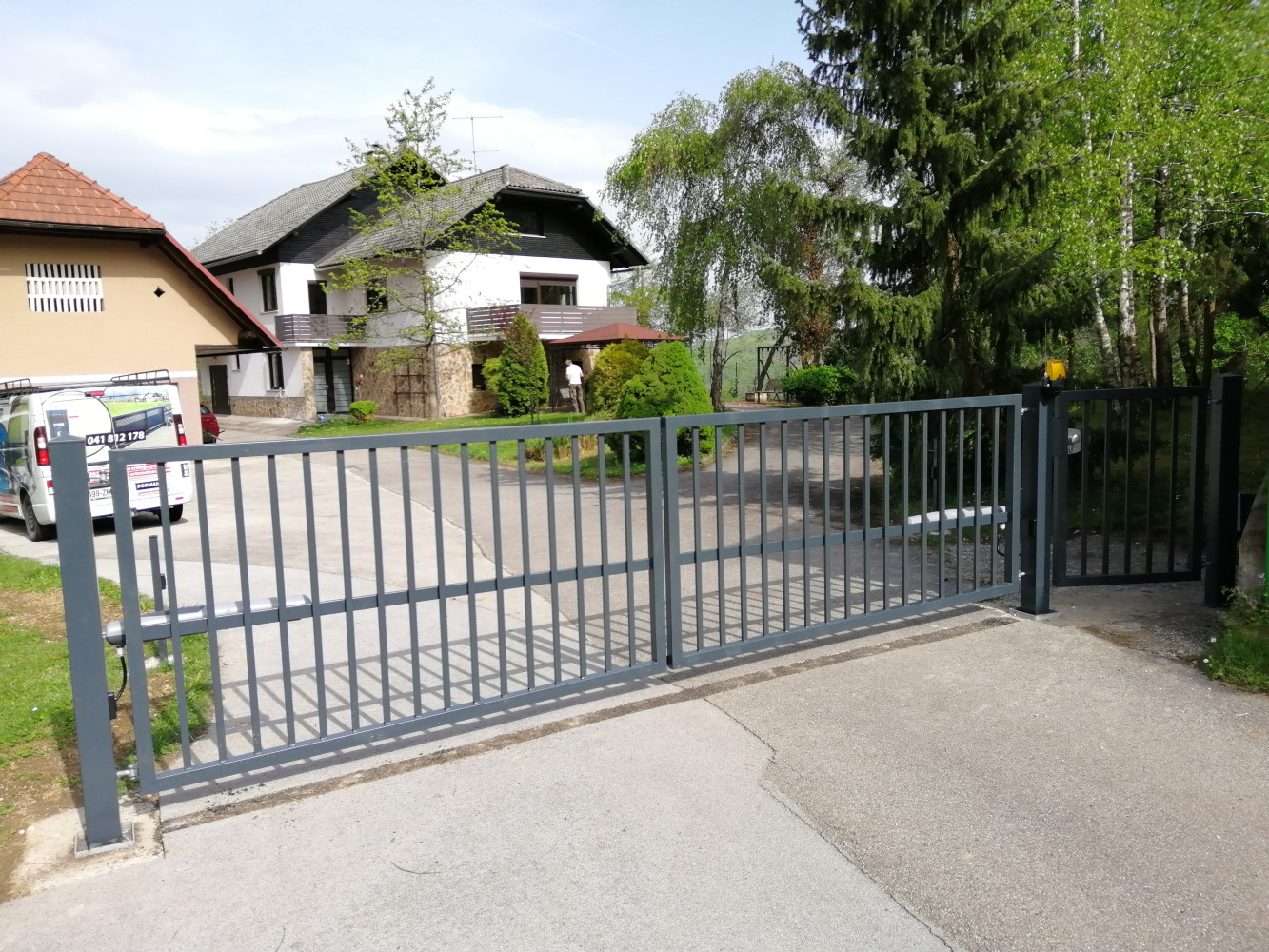 dvoriščna vrata 15