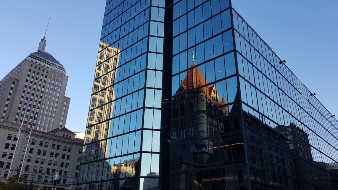 Spiegelbild der Trnity Church