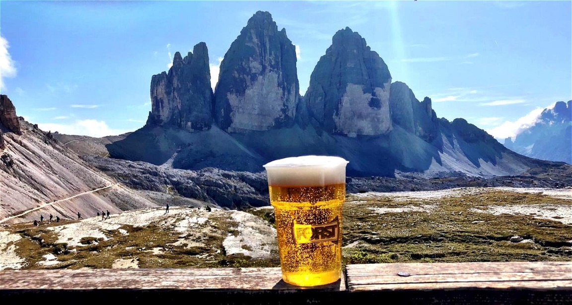 Als Lohn ein "Kühles Blondes" auf der Dreizinnenhütte