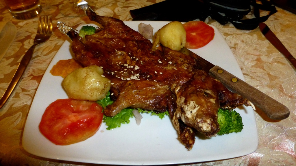 Peruanische Delikatesse - gebratenes Meerschweinchen