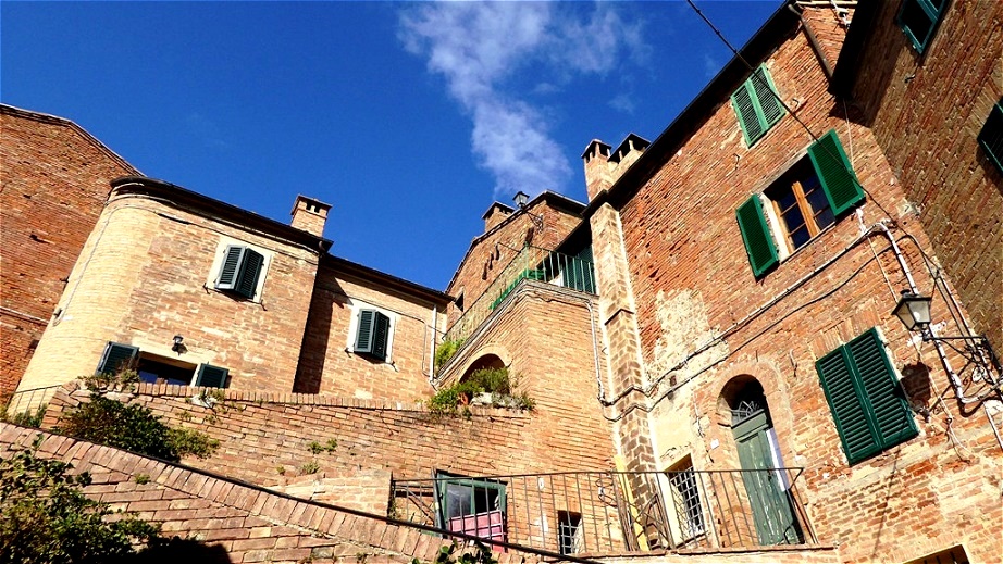 Alte Häuser in Ziegelbauweise