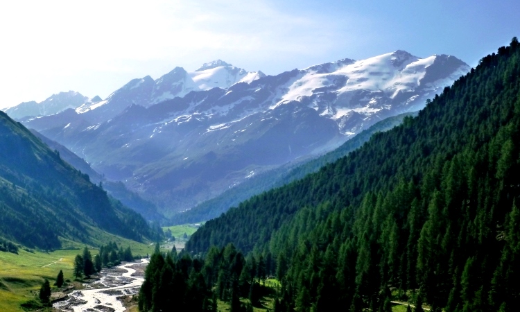 Blick ins Melagtal mit dem Karlinbach