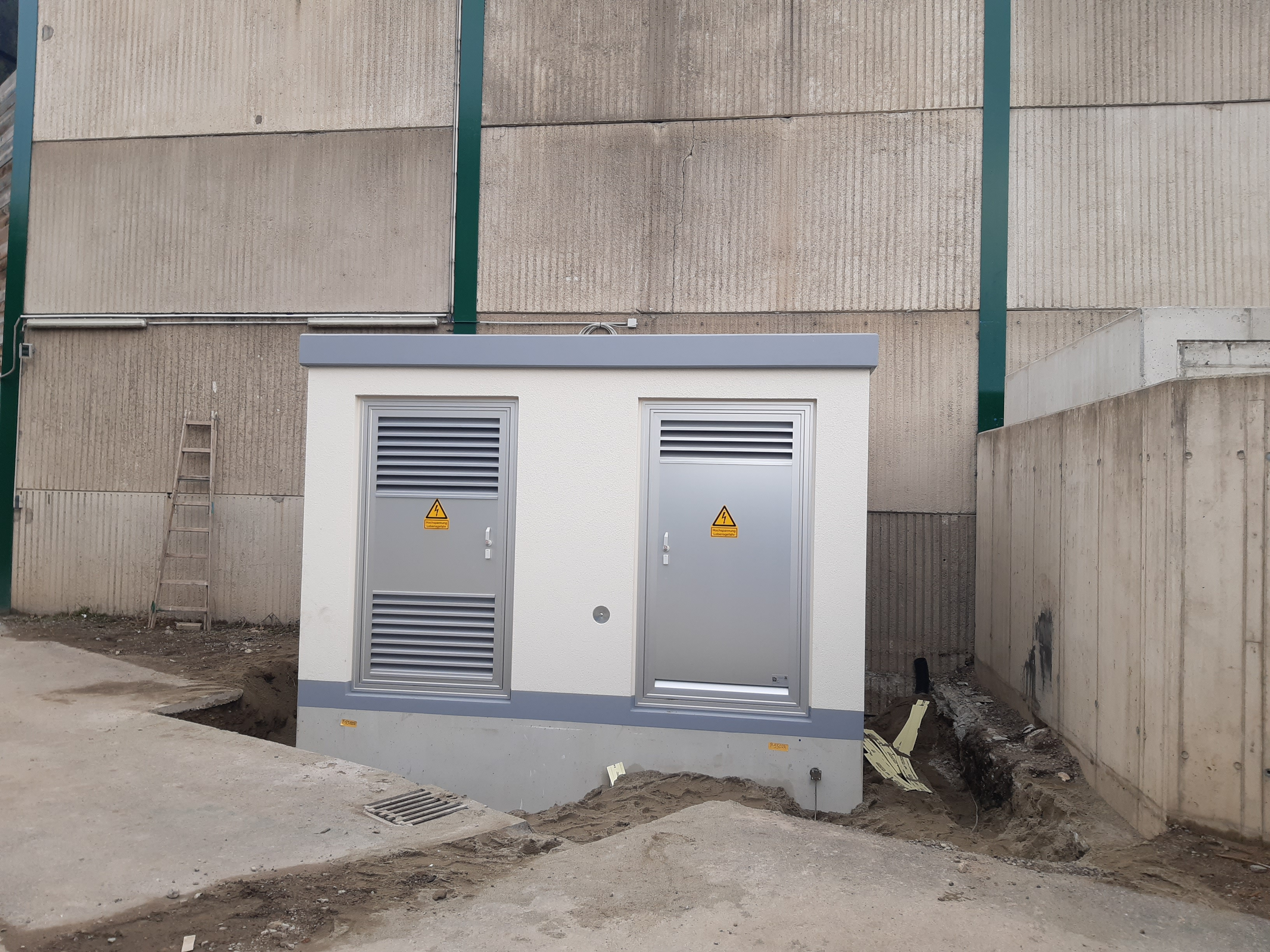 Trafostation neu Produktionsbetrieb