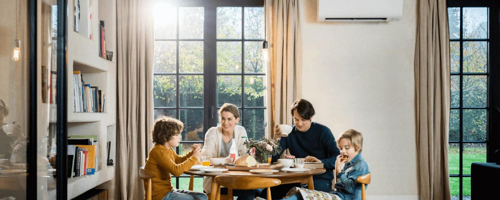 <div class="text-position slid-center">
<div class="slider-text-holder">
<h2>Klimatska tehnika</h2>
<h3>in alternativni viri energije</h3>
</div>
</div>