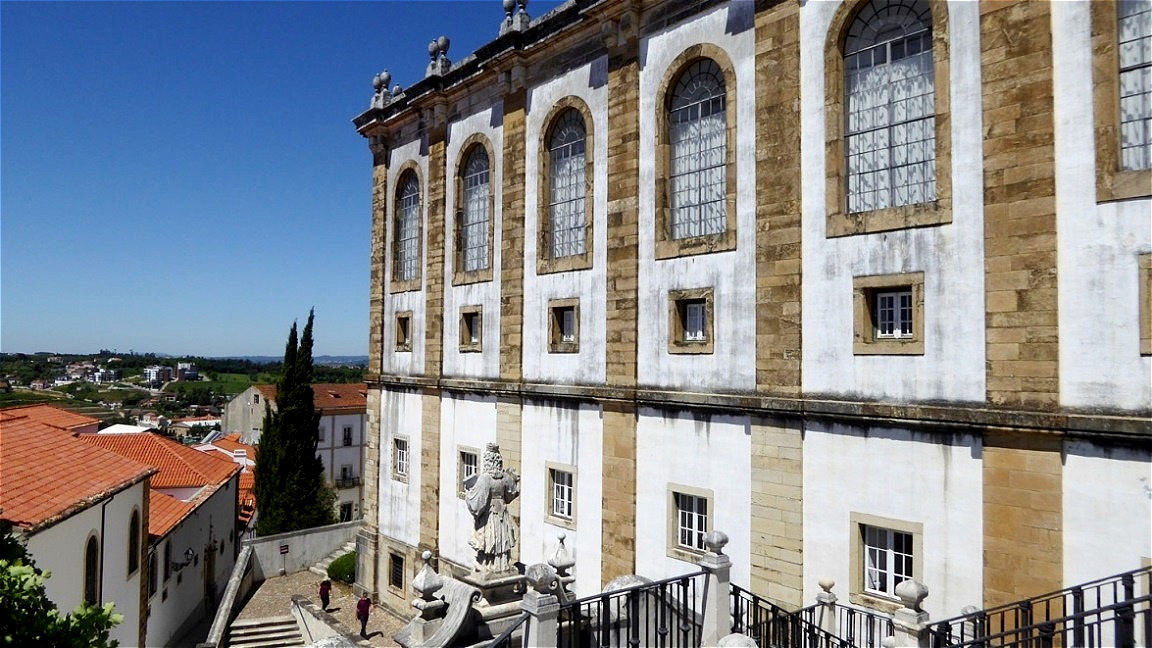 Gebäude der alten Biblioteca Joanina
