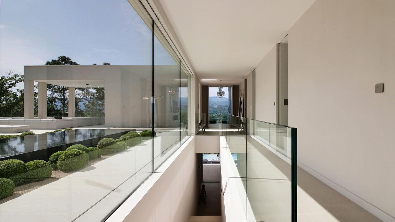 https://0501.nccdn.net/4_2/000/000/079/c81/Terre-Blanche-Villa-Rental-H03.jpg