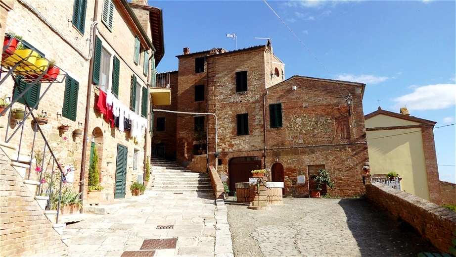 Im Ortszentrum von Chiusure
Chiusure liegt auf 401 m Seehöhe und hat ca. 120 Einwohner