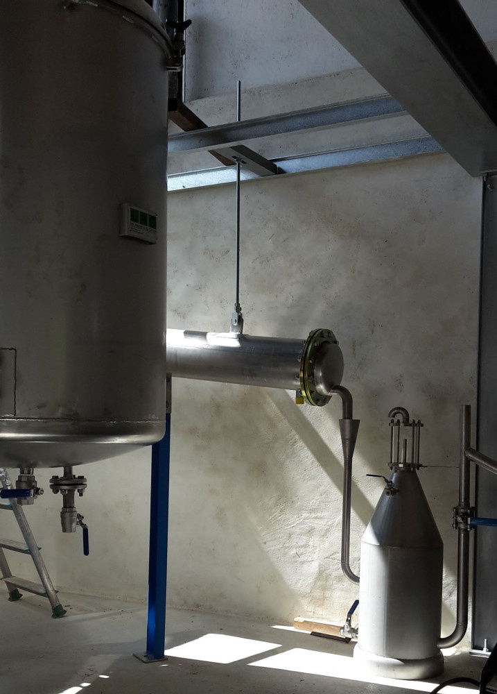 Condenseur et essencier fermé sur EC1000