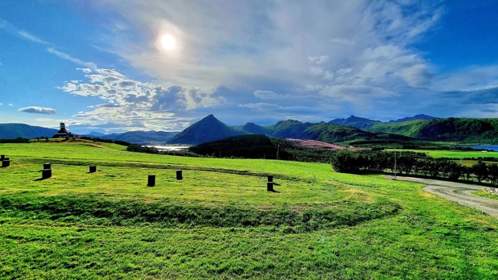 Archäologische Stätte "Borg". Hier kann man 1000 Jahre in die Vergangenheit reisen.