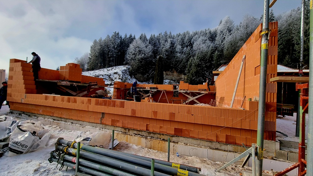 21. Jänner 2025 GLASEUM Außenmauern