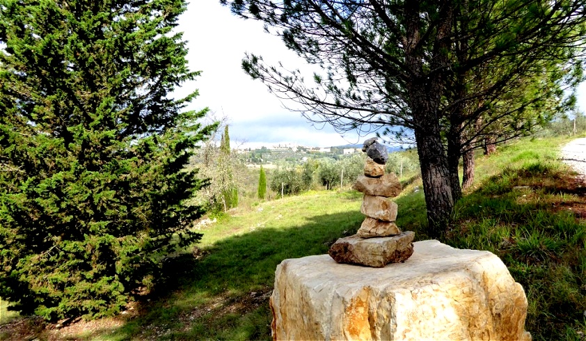 "Steinmanderl" am Wegesrand