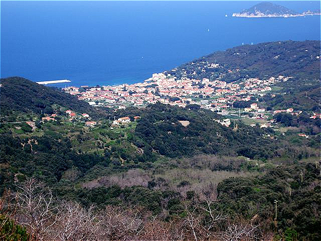 Marciana Marina
Das Seebad und Fischerdorf liegt an der Nordwestküste der Insel Elba