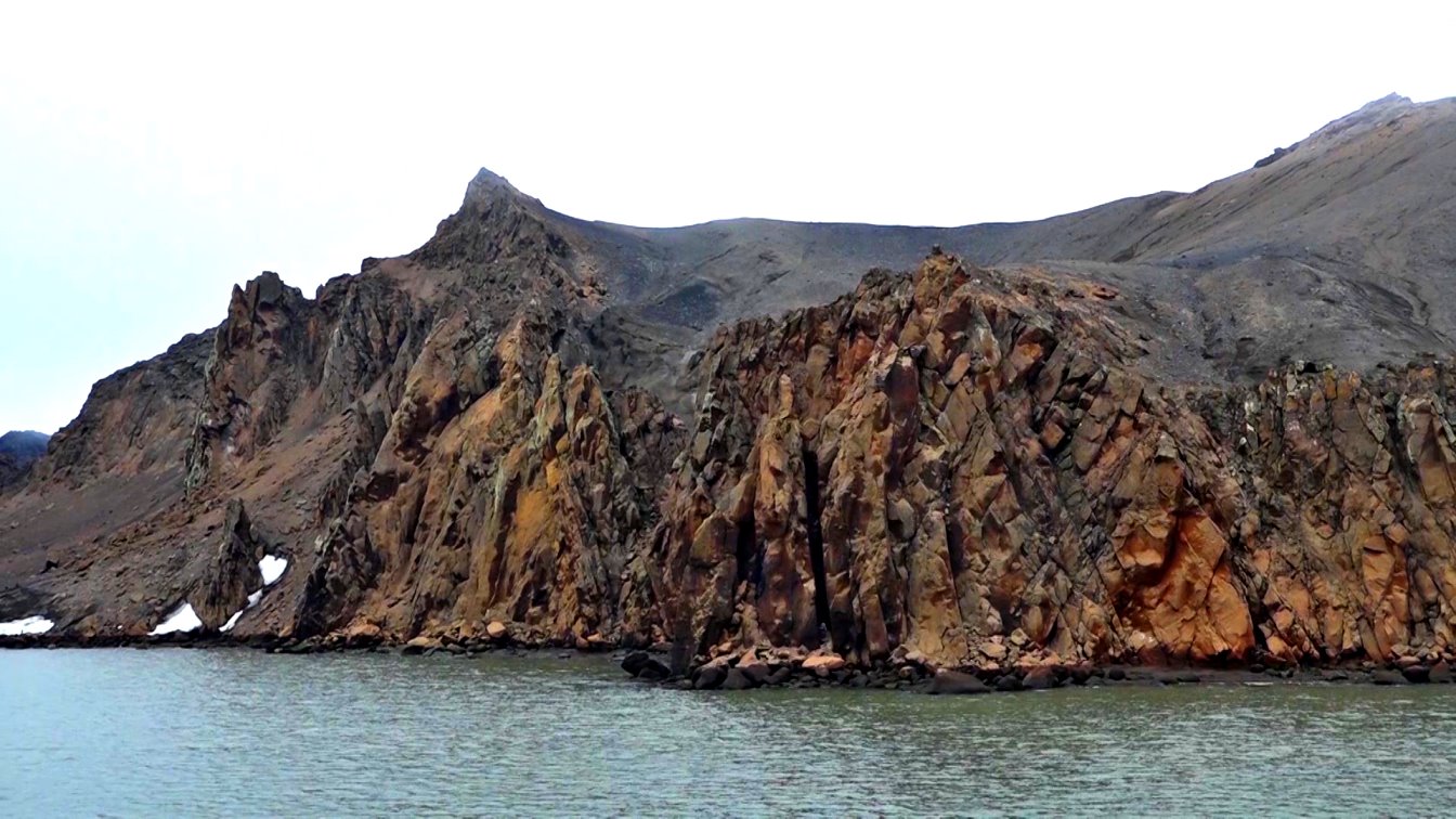 Erstarrte Lava - letzter Ausbruch 1970