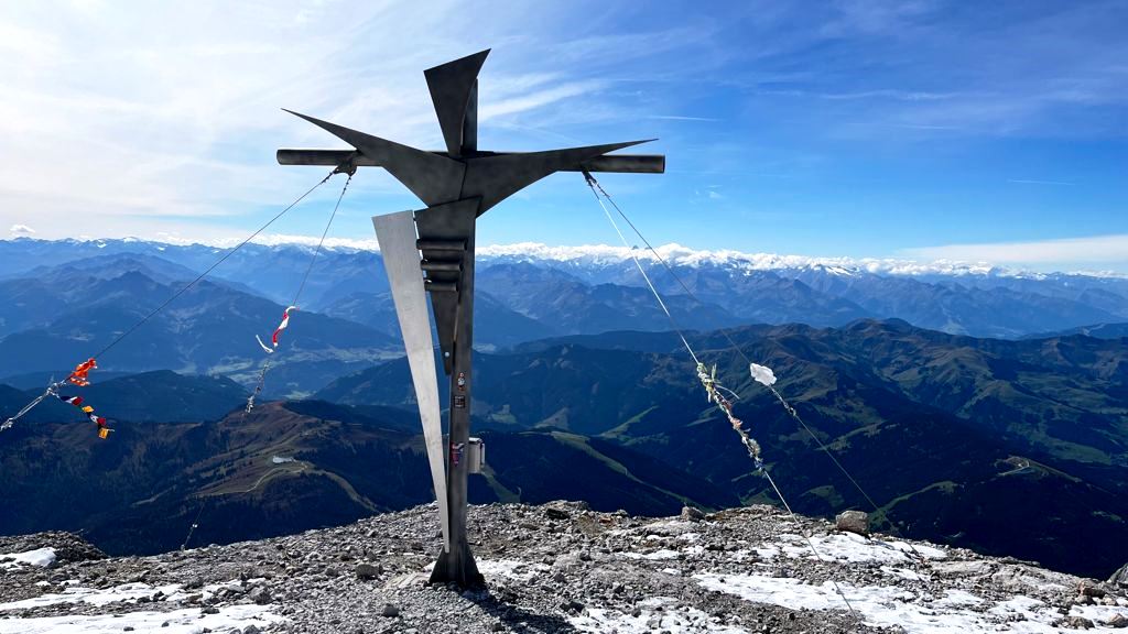 Gipfelkreuz in 2.941 m Seehöhe
