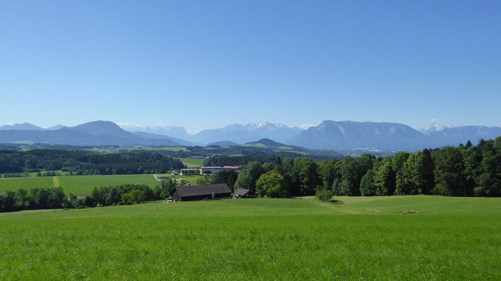 Panorama    Pass Lueg-Hoher Göll-Untersberg-Watzmann