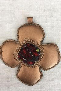 Croix femme originale