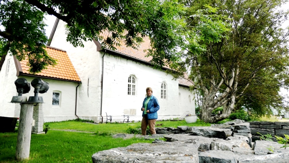 Die Giske Kirke ist eine Marmorkirche aus dem 12. Jahrhundert
