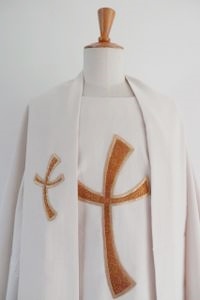 https://0501.nccdn.net/4_2/000/000/084/982/chasuble-avec-etole-chb1.jpeg