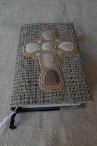 Couverture de Bible croix