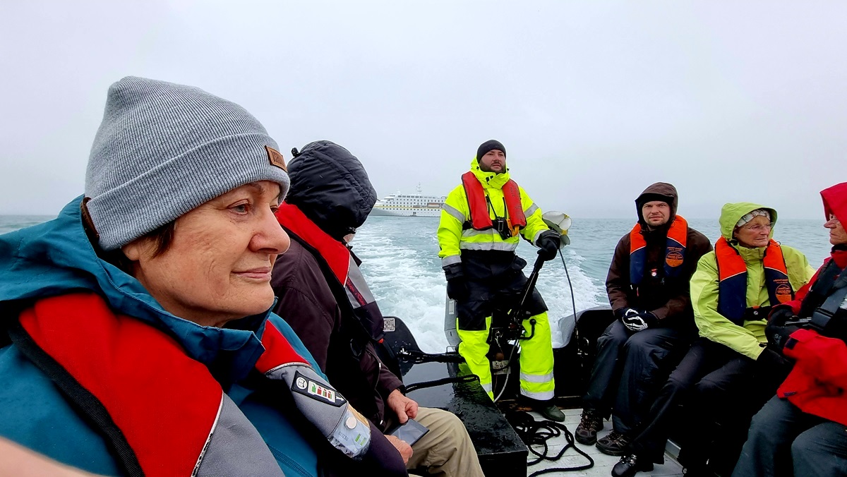 Wir nähern uns den gewaltigen Gletschern