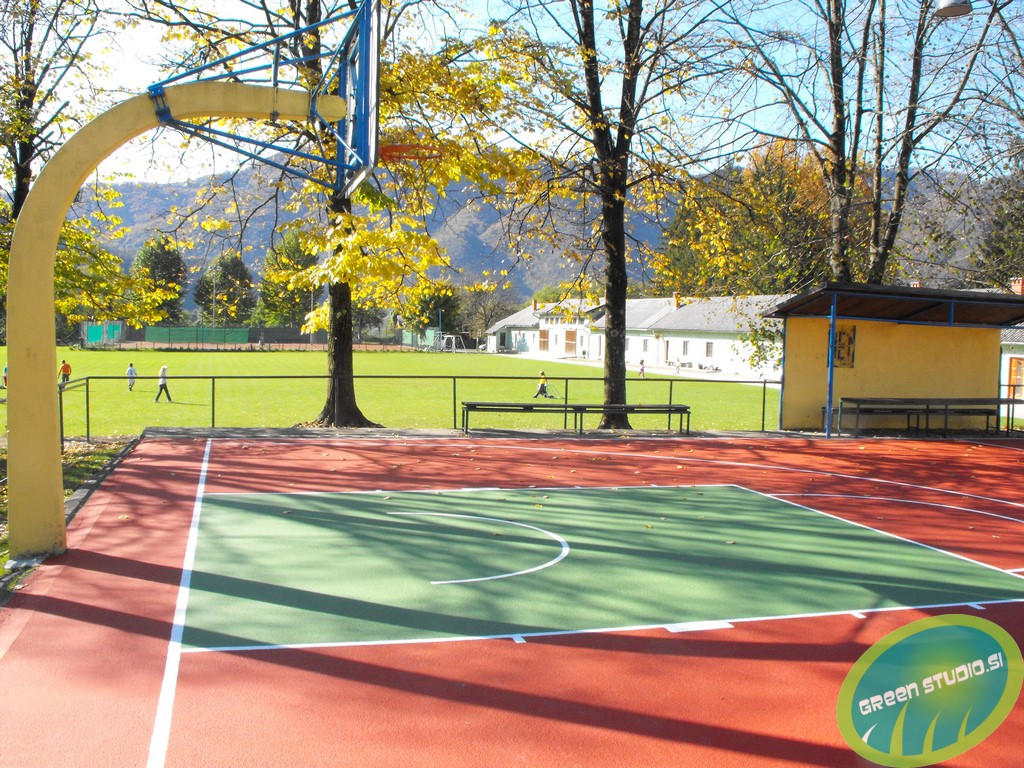 Preplastitev igrišča