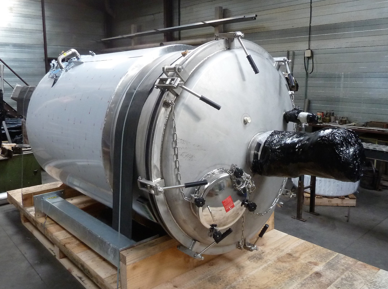 2 Hydro-distillateurs 2500 litres agités
Nouvelle-Calédonie