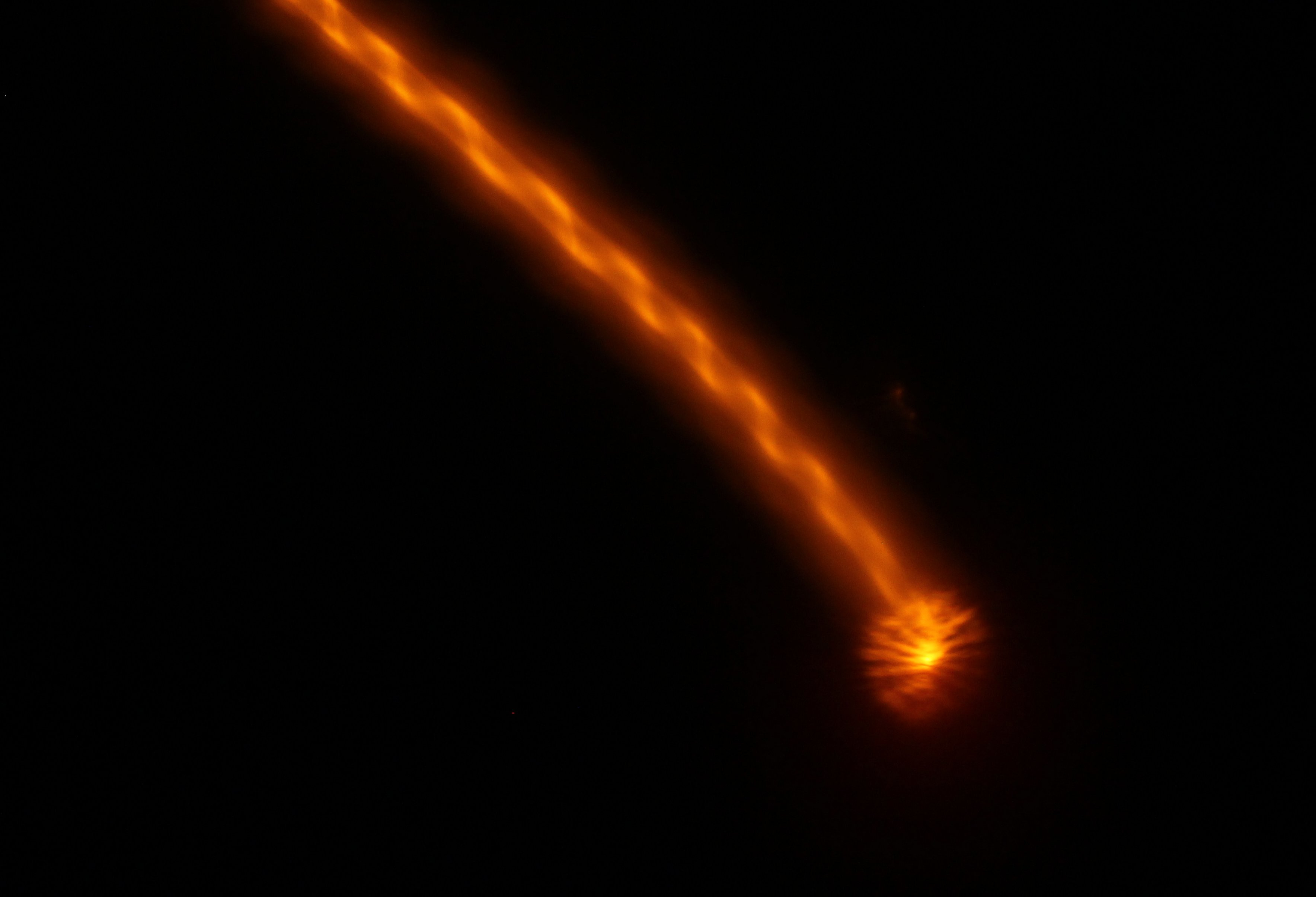 8CB fiber as a waveguide