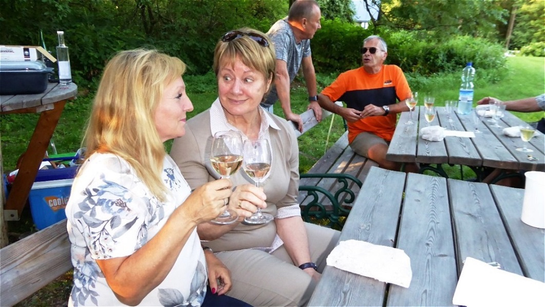 Was die beiden da wohl gerade besprechen ?