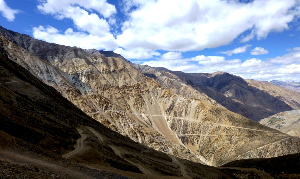 Abstieg in Richtung Hilsa
Hilsa ist die Grenzastadt zwischen Nepal und Tibet (China)