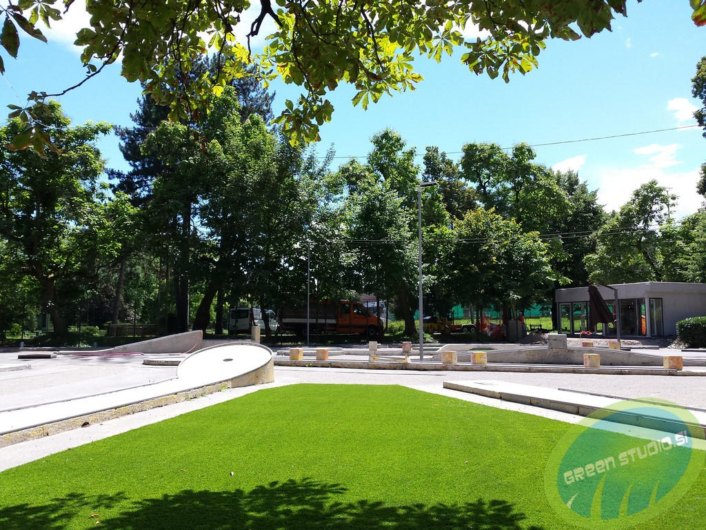 Mini golf umetna trava